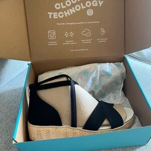 Black wedge sandals size 9M